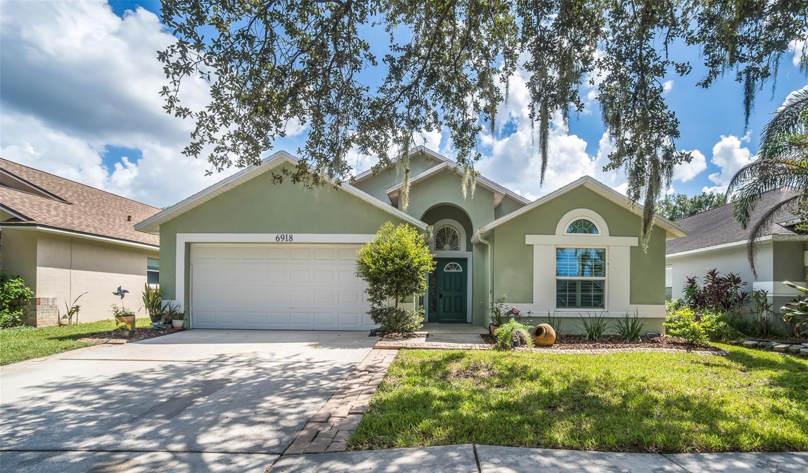 6918 JAMESTOWN MANOR DR