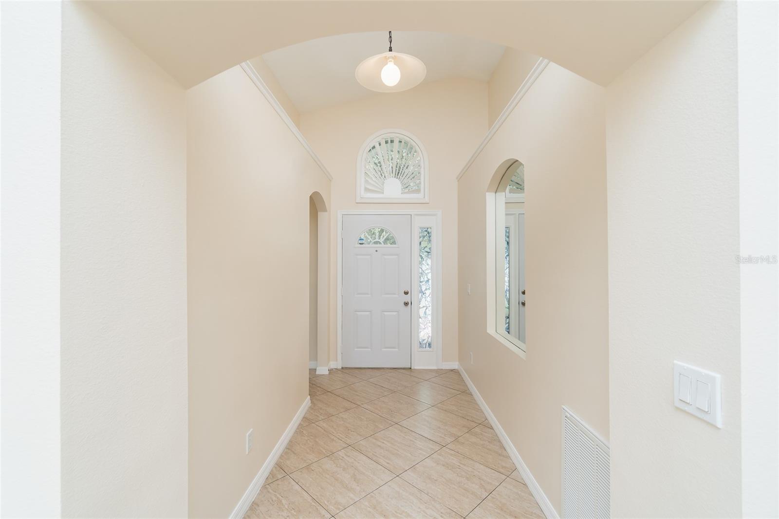 6918 JAMESTOWN MANOR DR