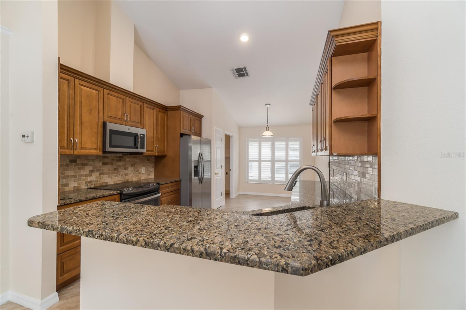 6918 JAMESTOWN MANOR DR