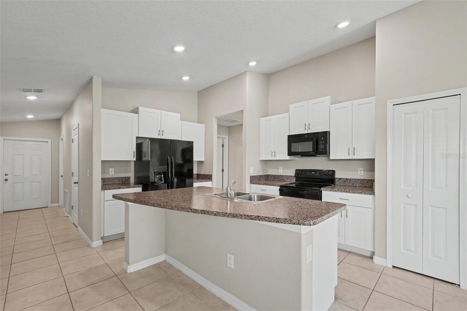 7109 KING CREEK DR