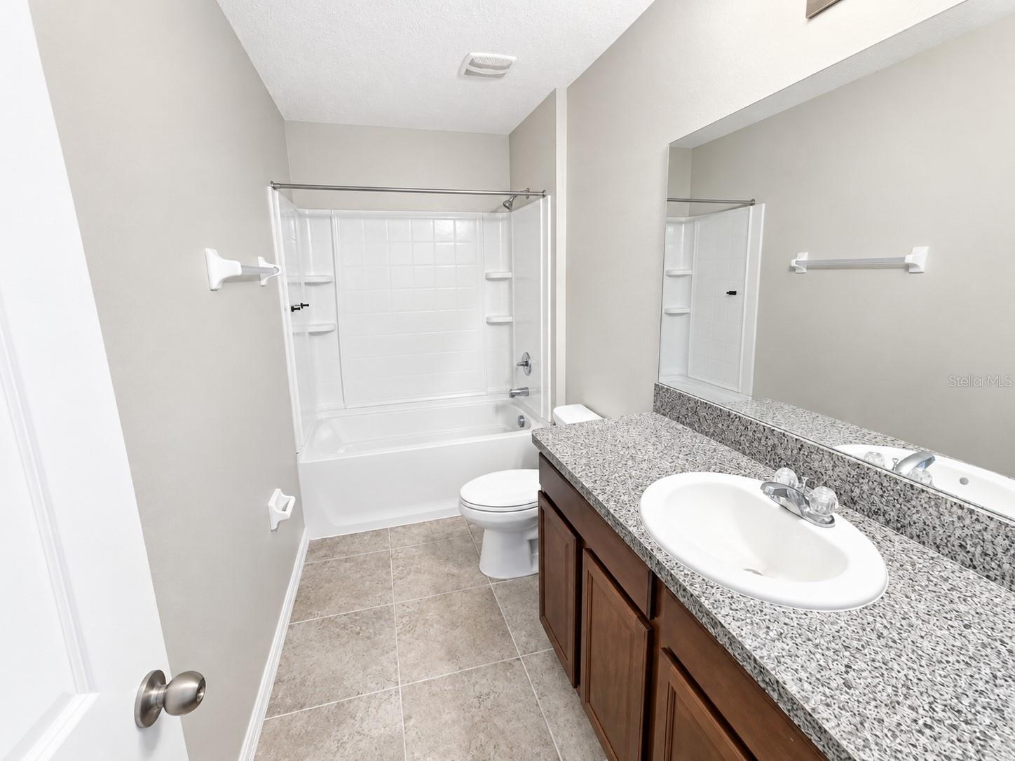 16844 PEACEFUL VALLEY DR