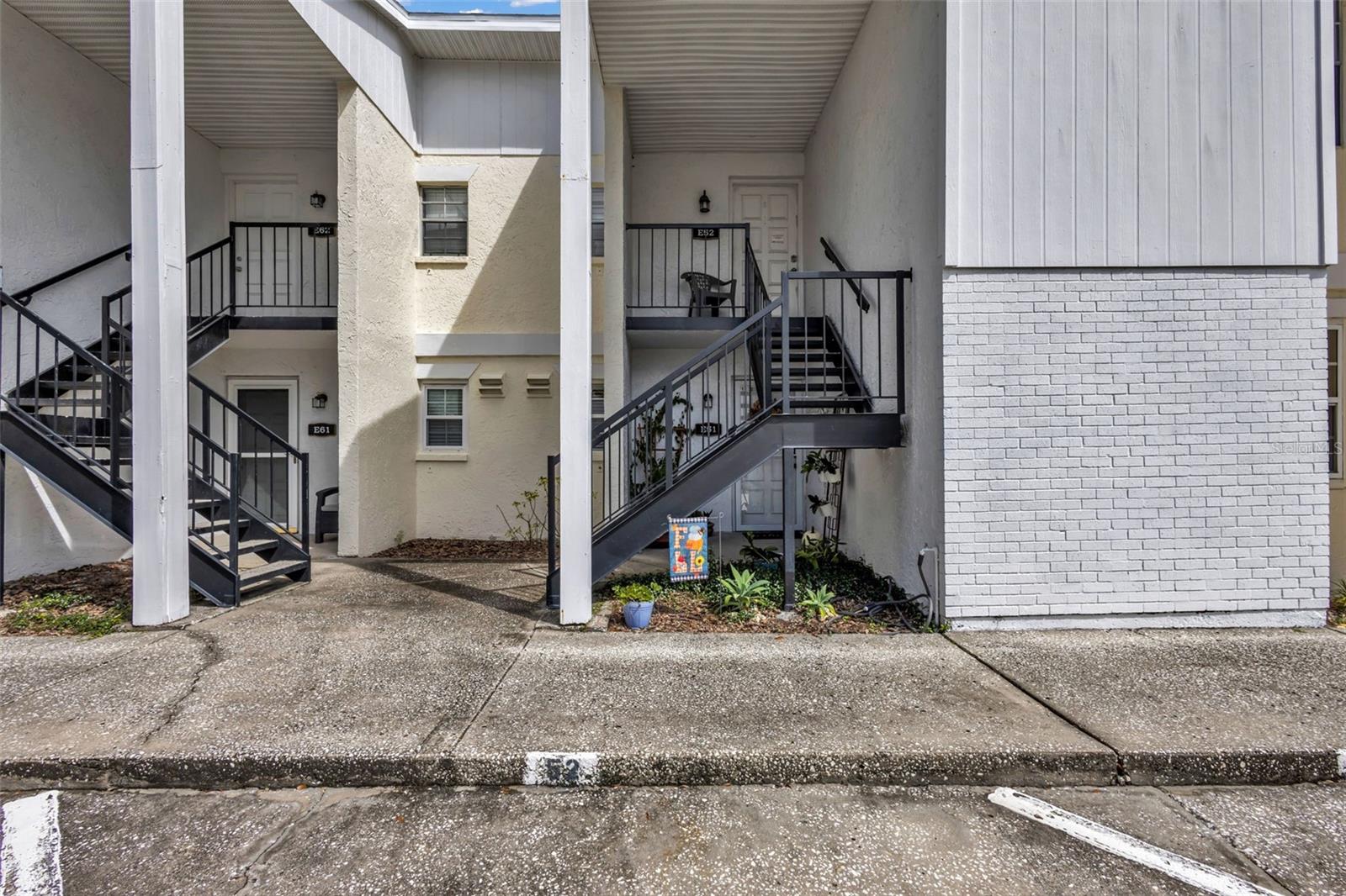 3811 N OAK DR #E51