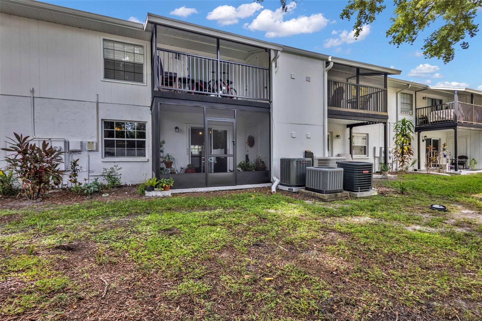 3811 N OAK DR #E51