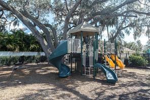 10314 GREYSTONE RIDGE CT