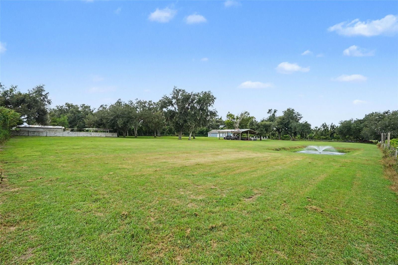 7040 LUMBERTON RD