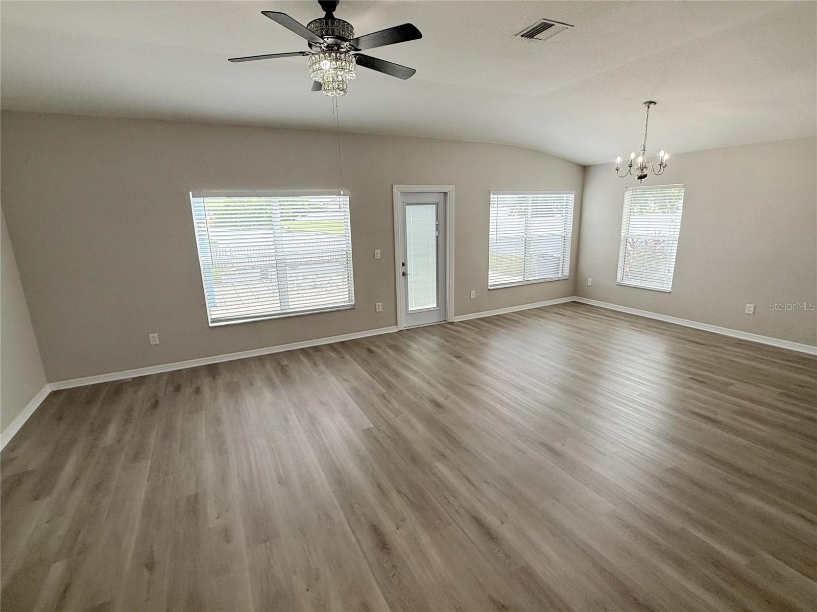14214 EDINBURGH MOOR DR