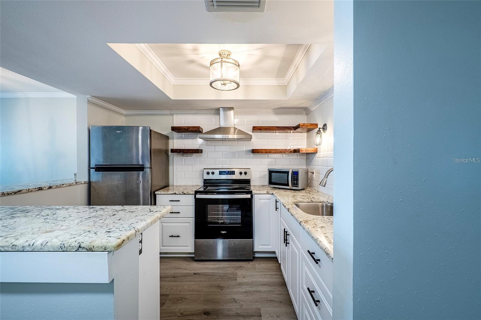 620 EDGEWATER DR #103