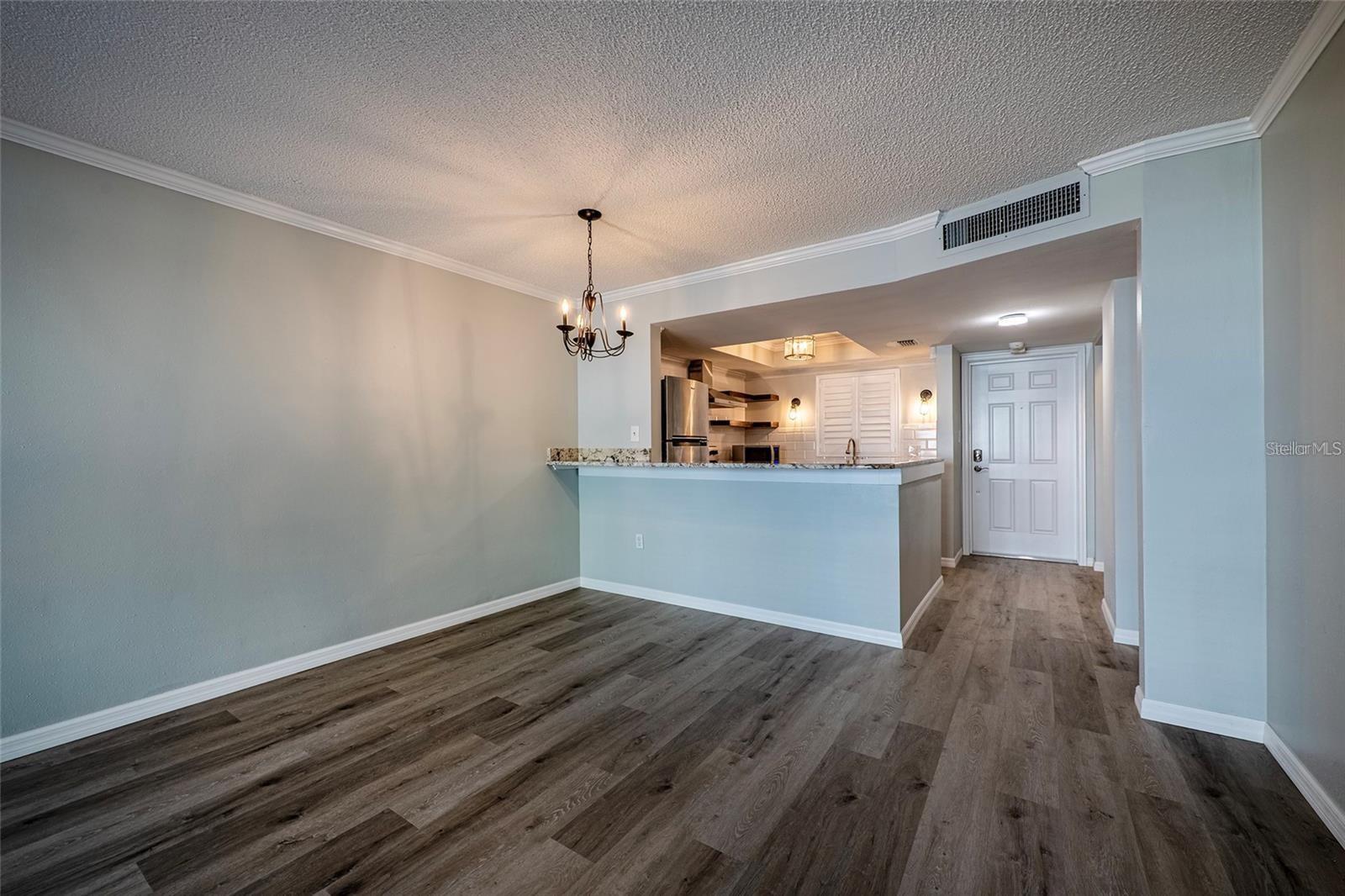 620 EDGEWATER DR #103