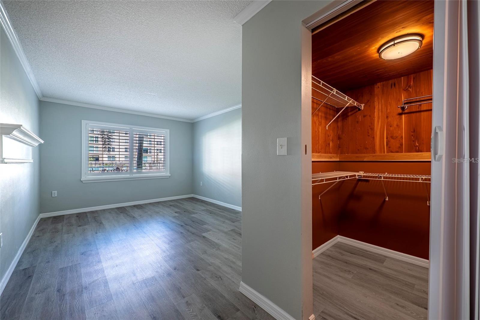 620 EDGEWATER DR #103