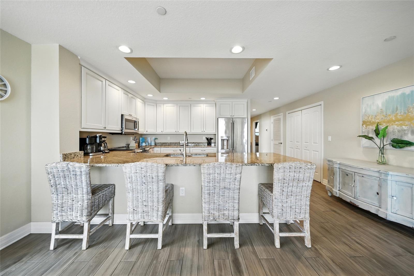 706 BAYWAY BLVD #203