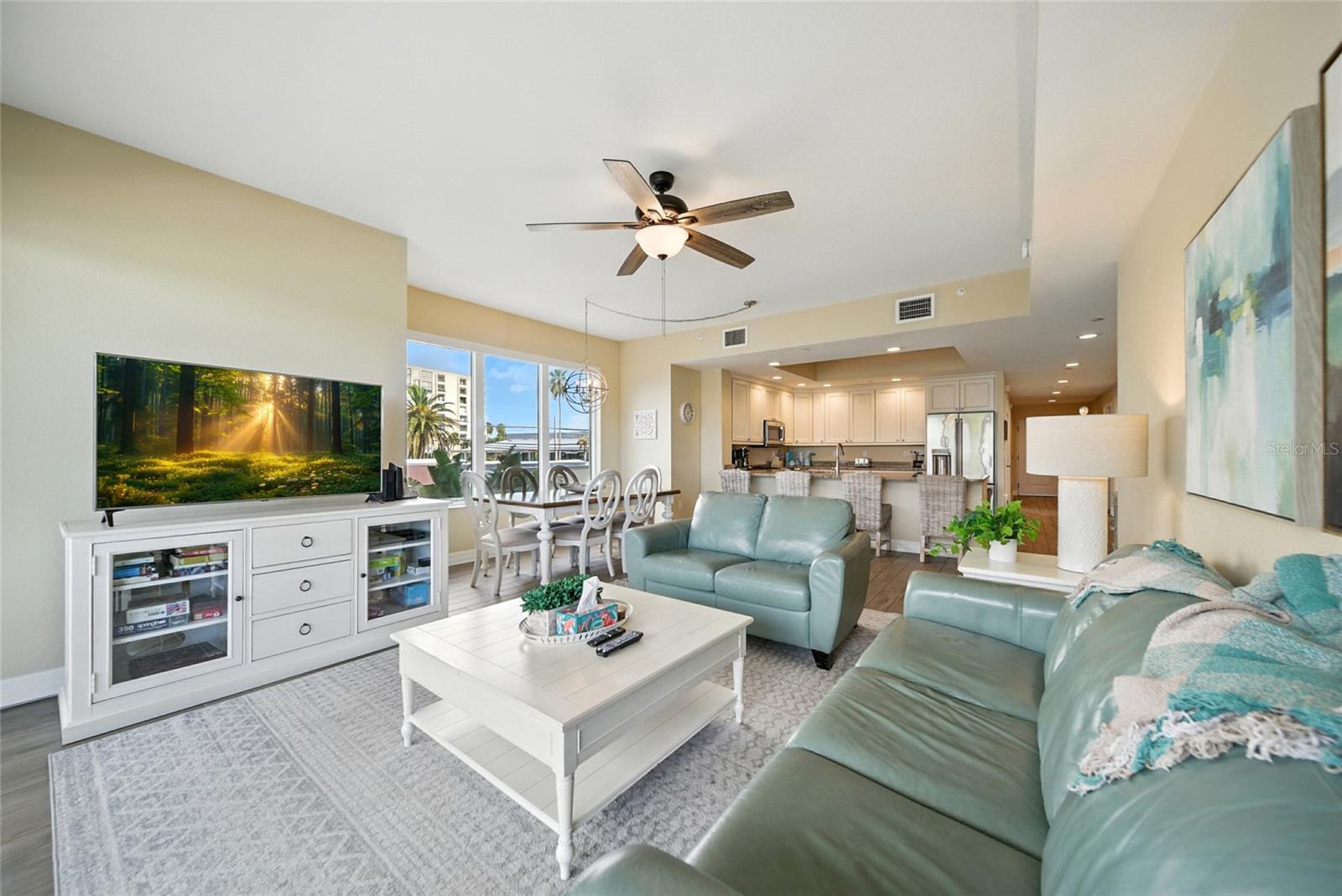 706 BAYWAY BLVD #203