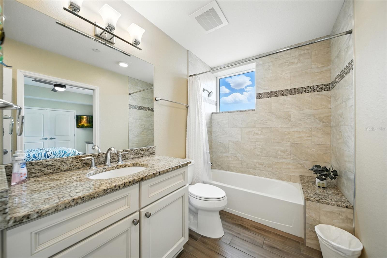 706 BAYWAY BLVD #203