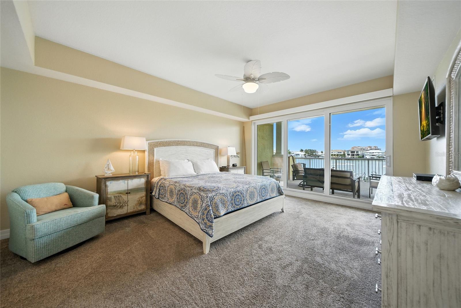 706 BAYWAY BLVD #203