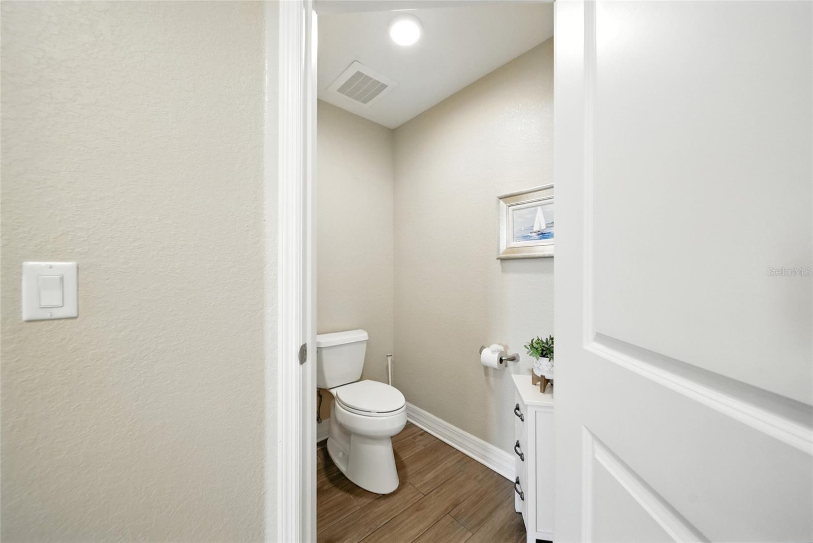 706 BAYWAY BLVD #203
