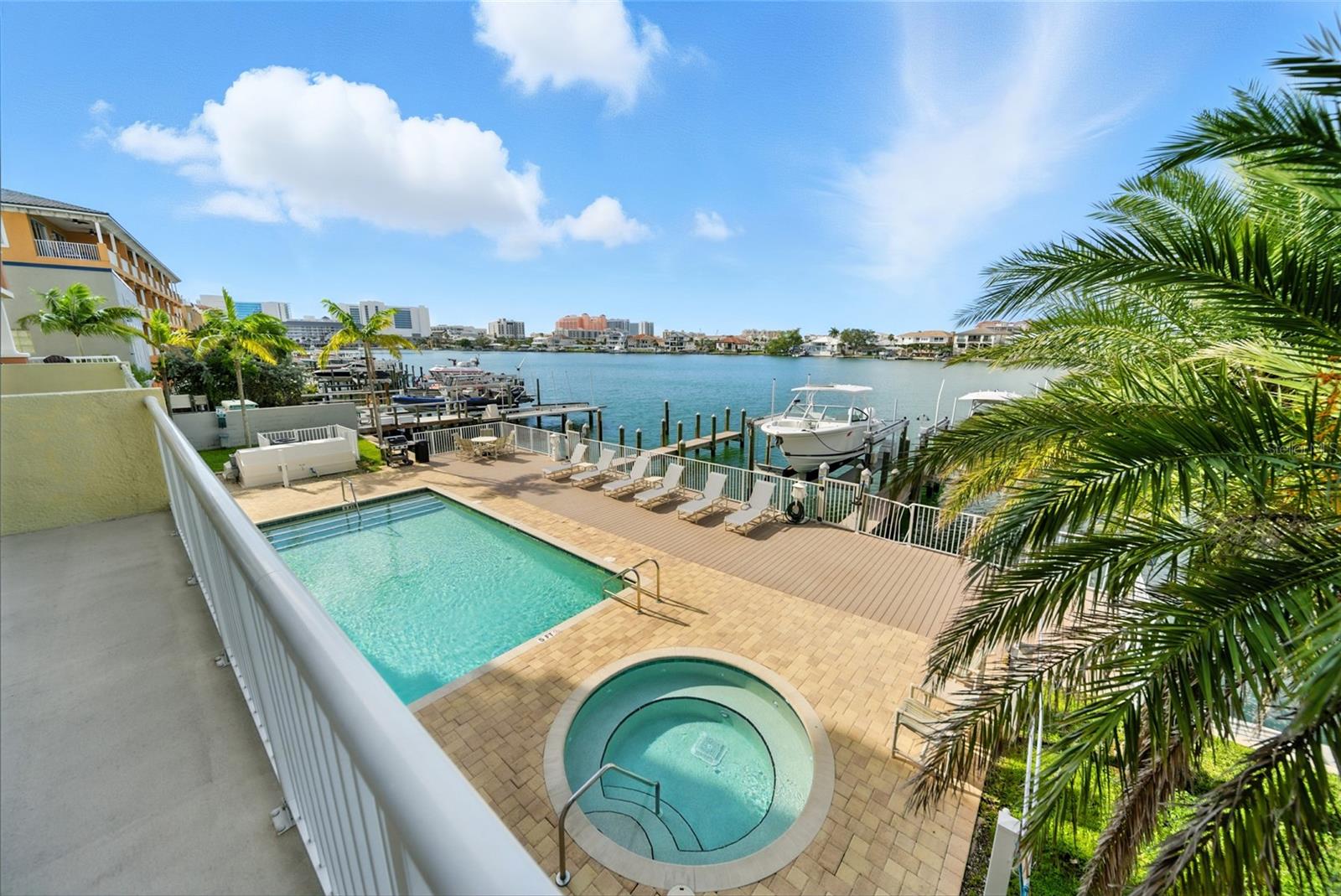 706 BAYWAY BLVD #203