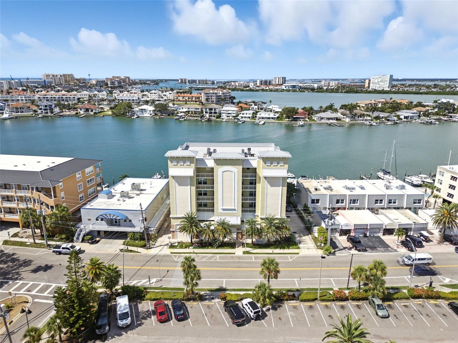 706 BAYWAY BLVD #203