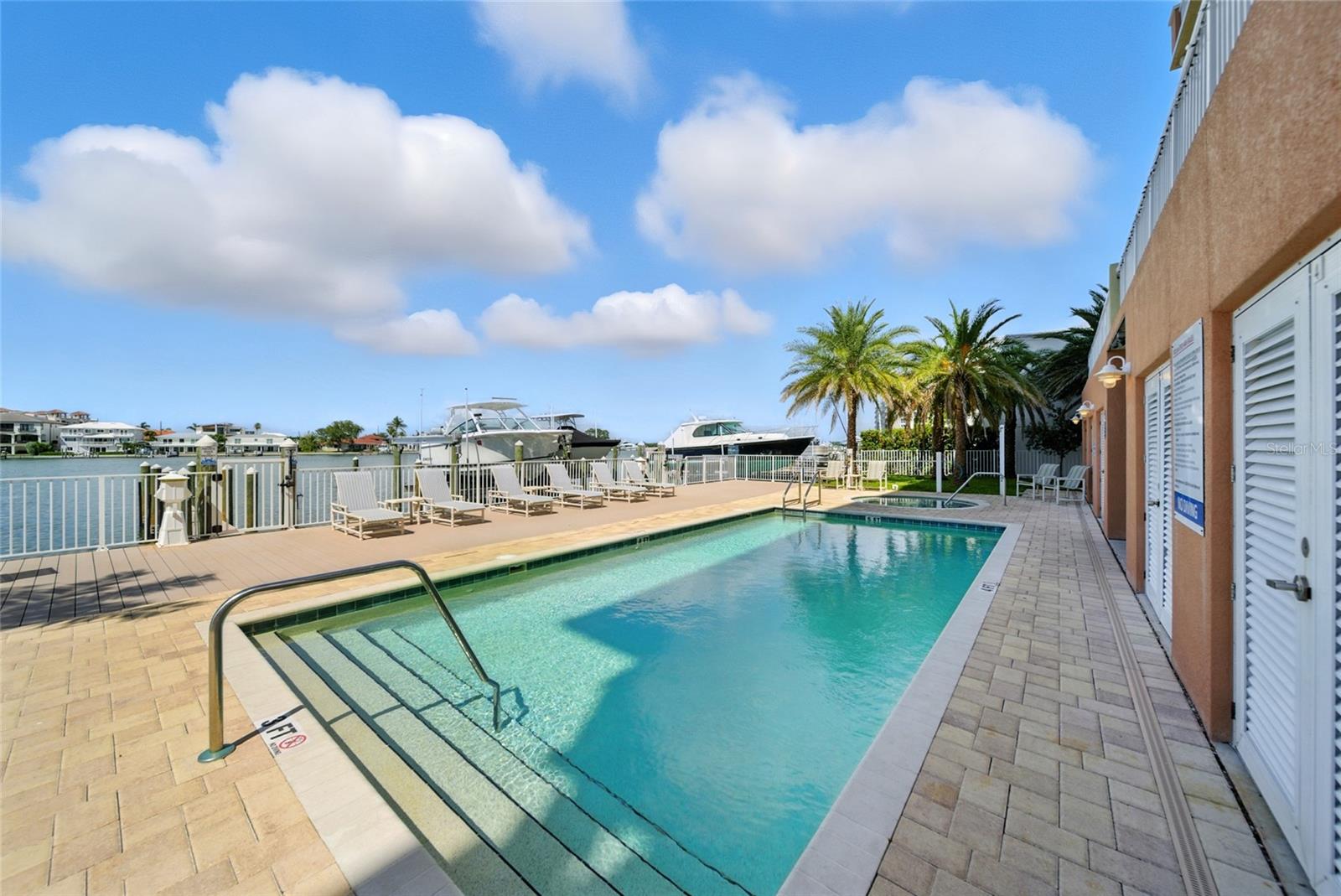 706 BAYWAY BLVD #203