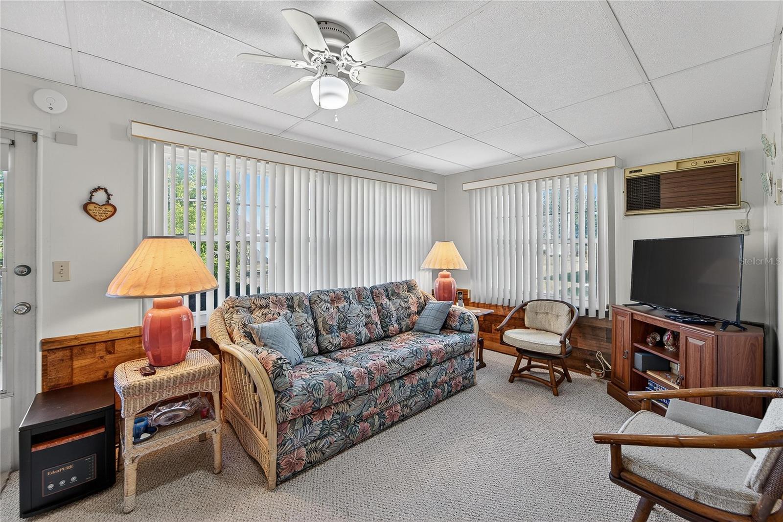 1607 COUNCIL DR