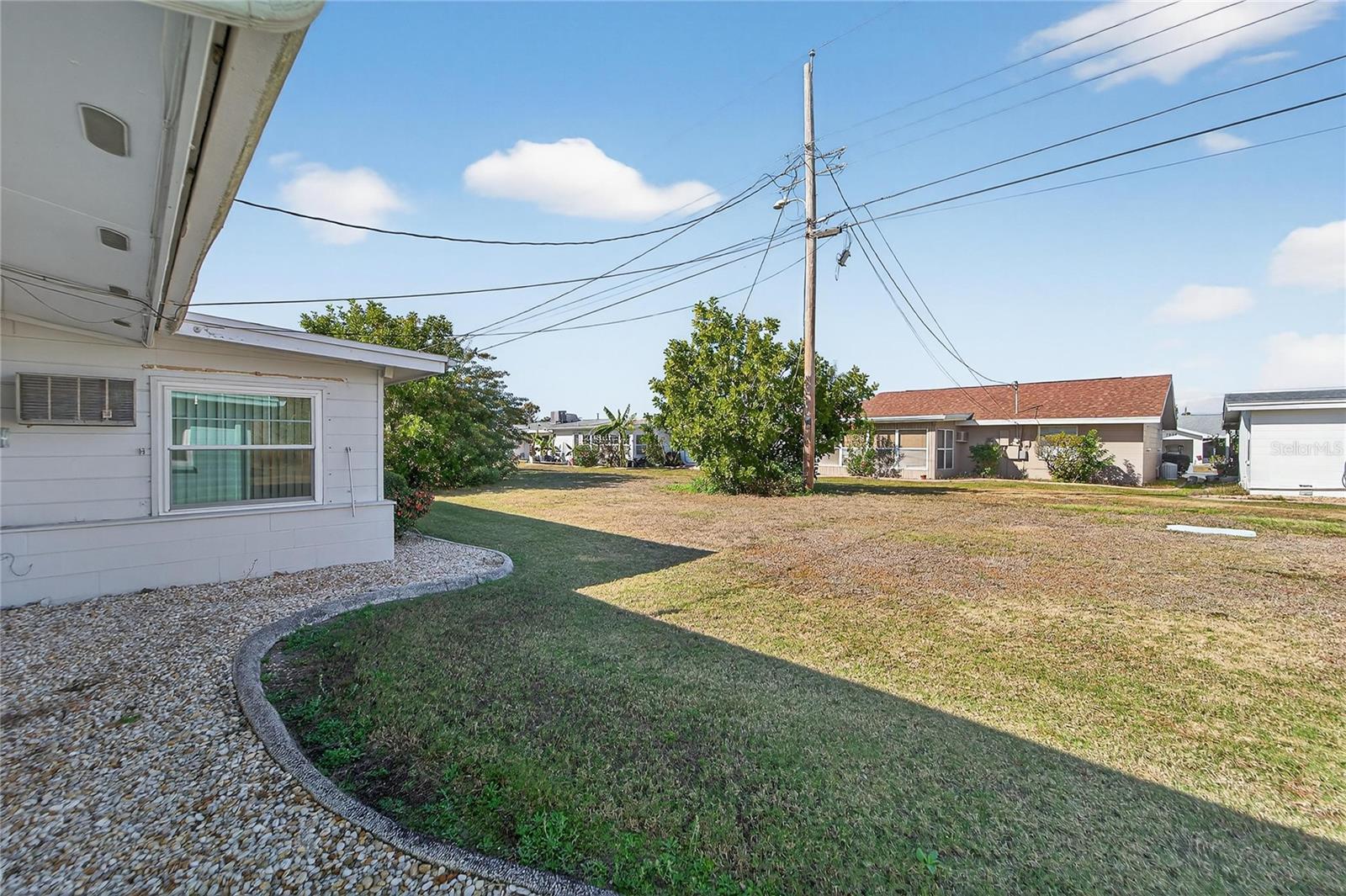 1607 COUNCIL DR