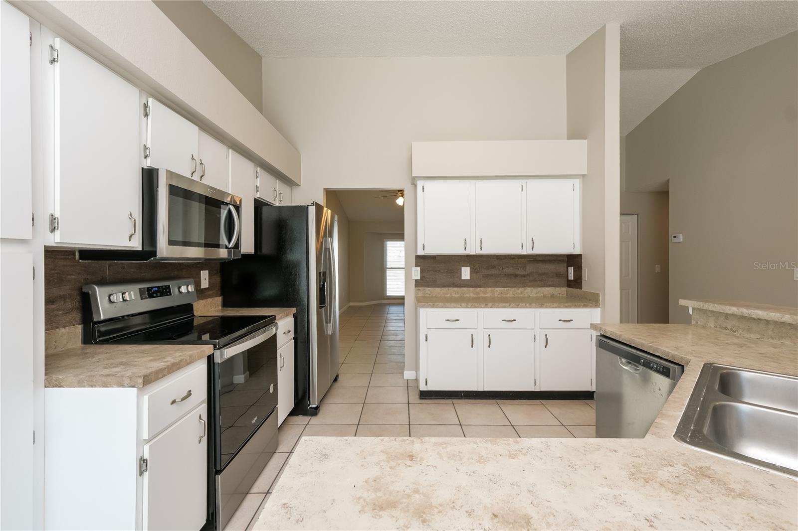13424 SILVERCREEK DR