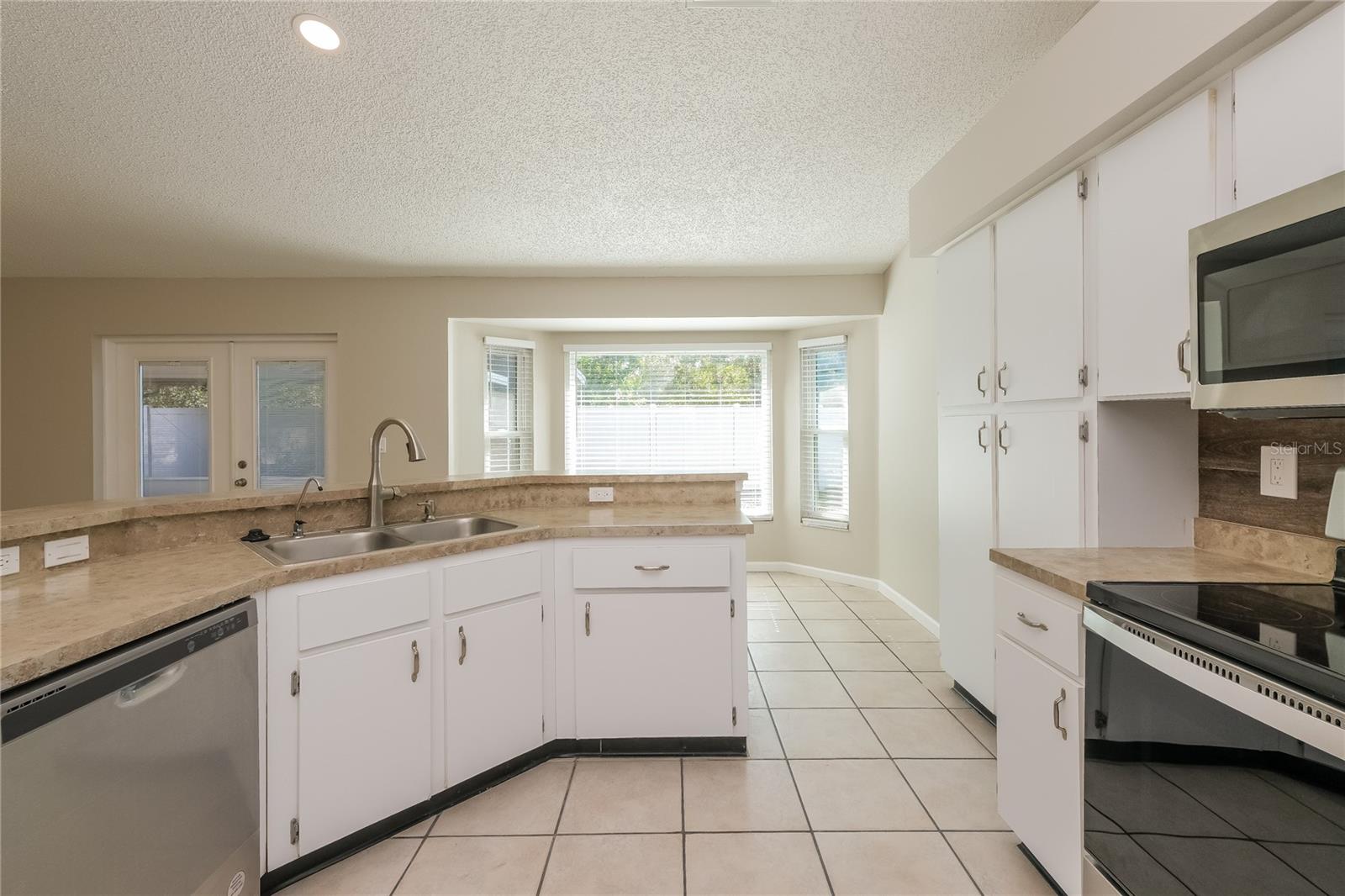 13424 SILVERCREEK DR