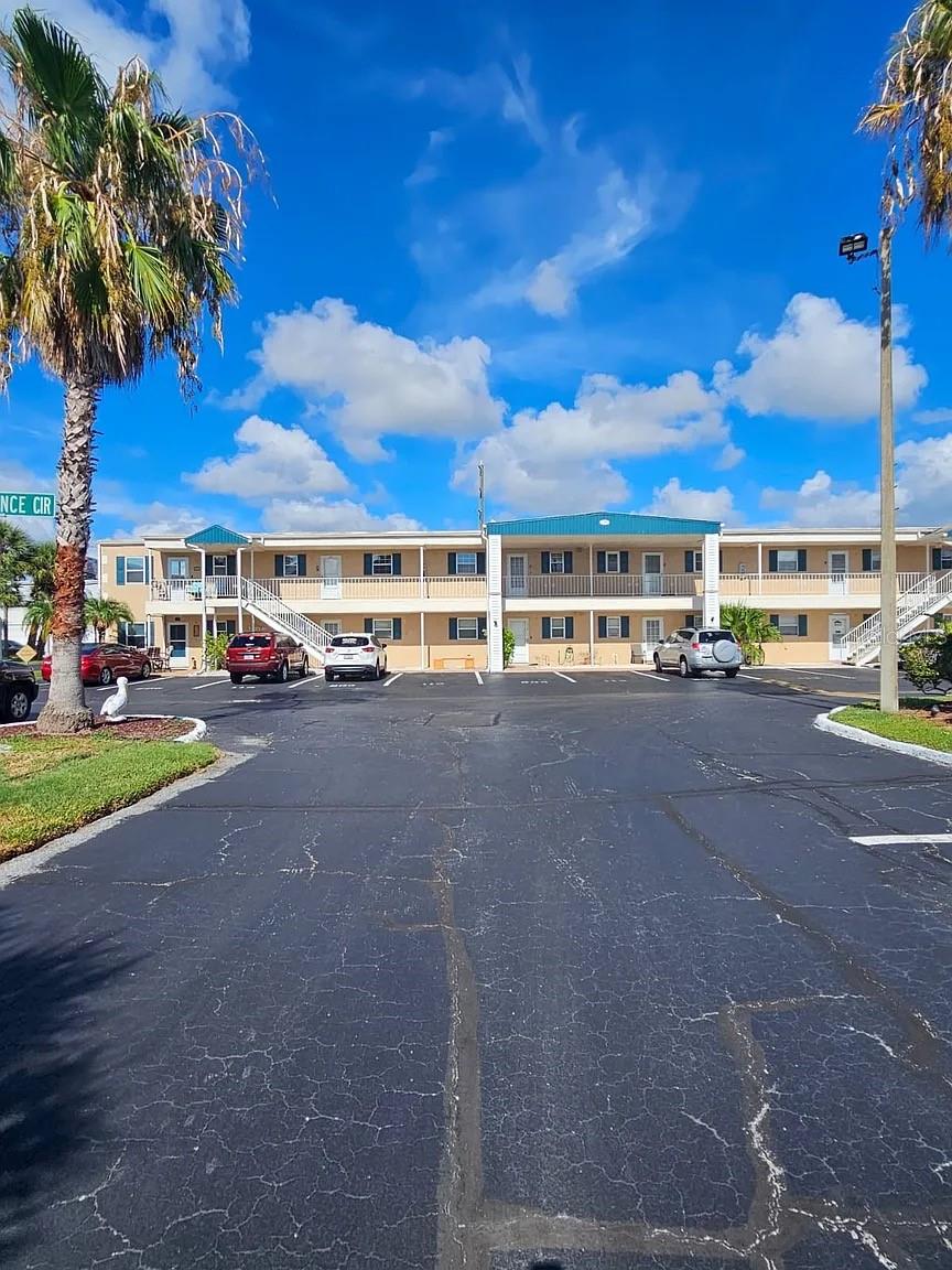6340 Providence Cir #205, New Port Richey