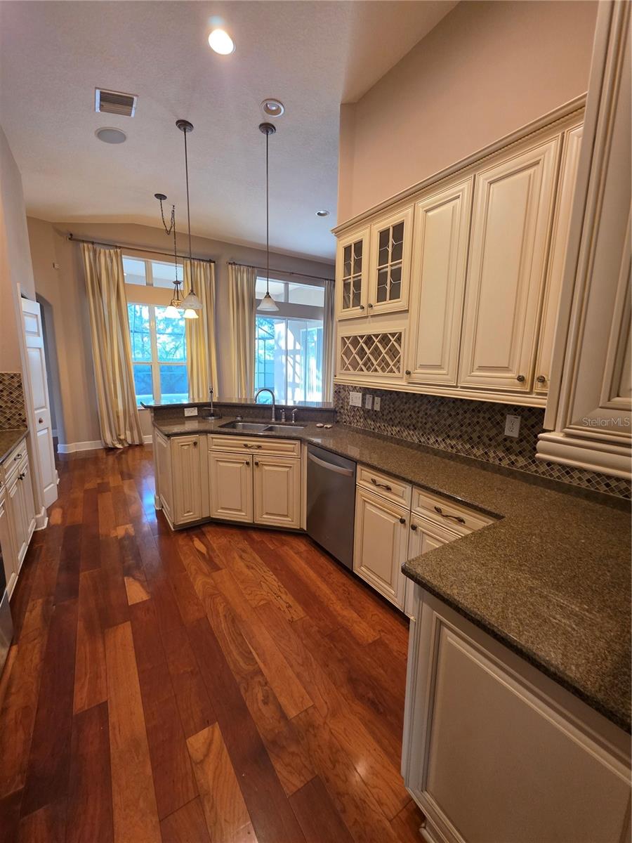 14303 KING TOM PL