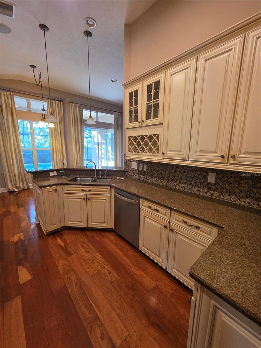 14303 KING TOM PL
