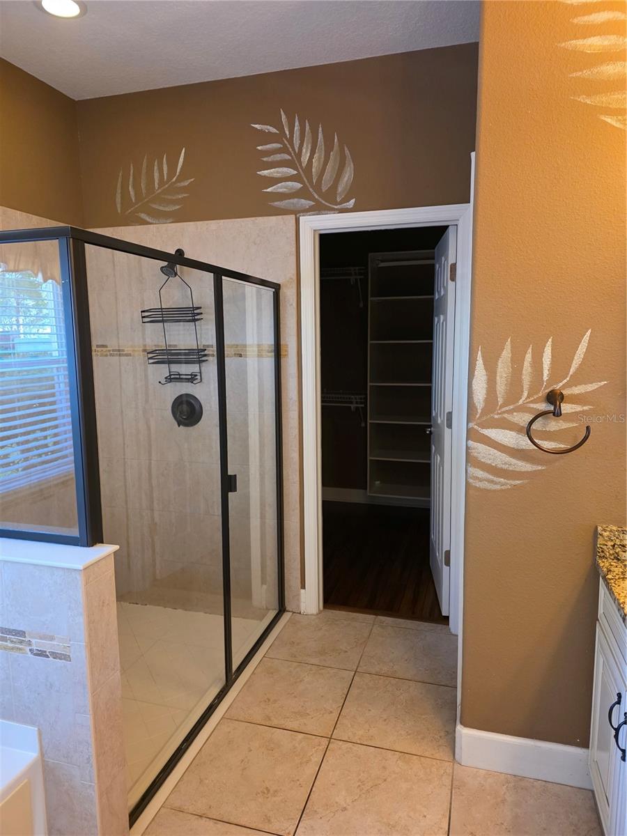 14303 KING TOM PL