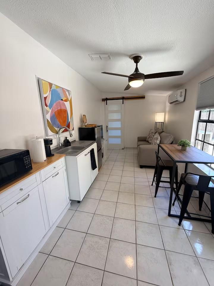4828 EL CAPISTRANO DR