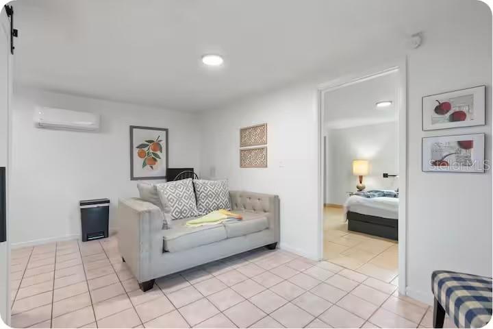 4828 EL CAPISTRANO DR