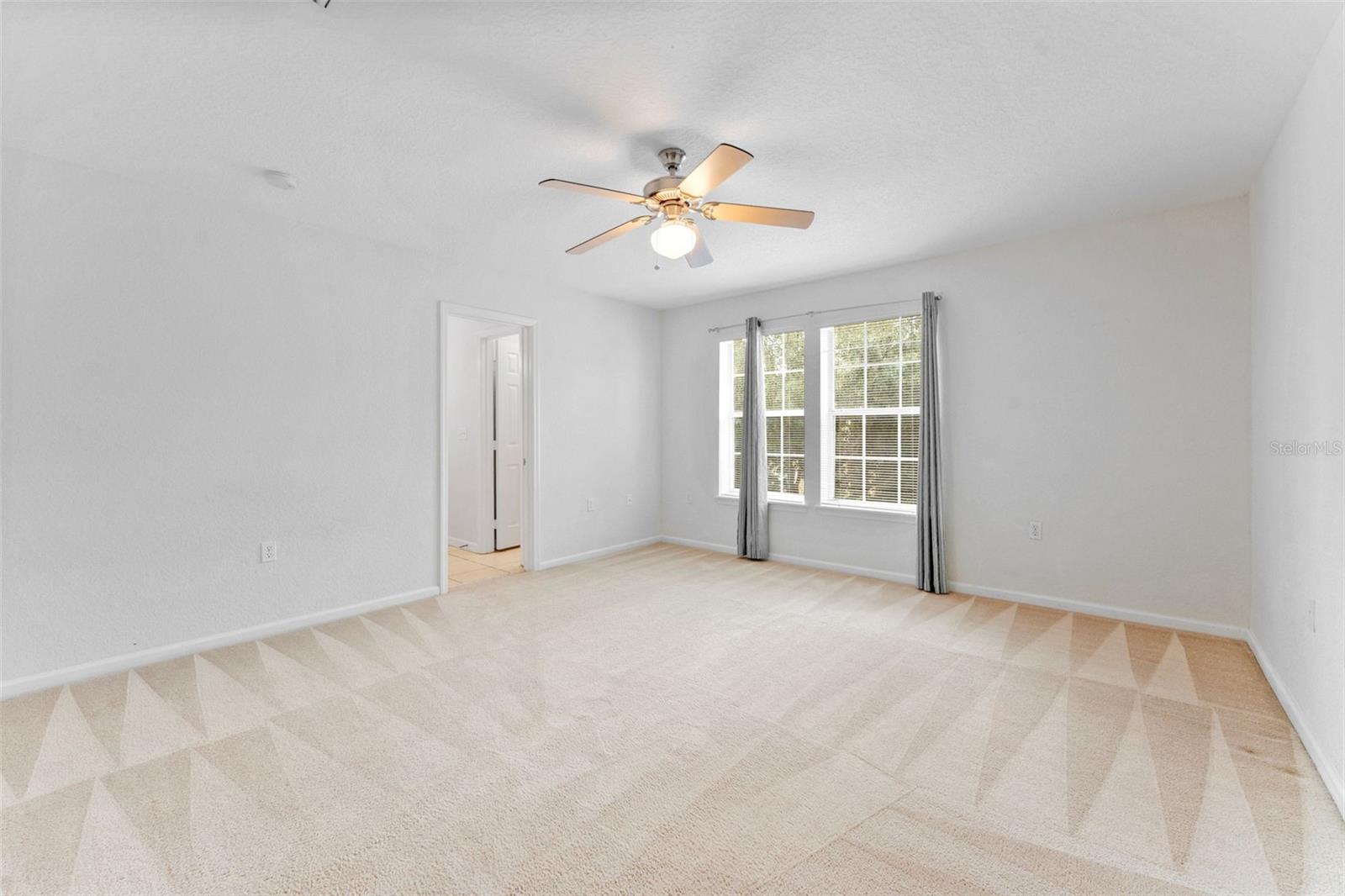 16309 NEWBURY PALMS CT