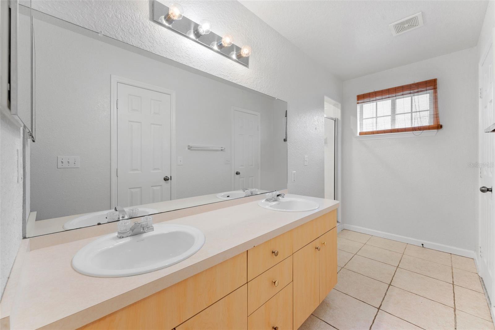 16309 NEWBURY PALMS CT
