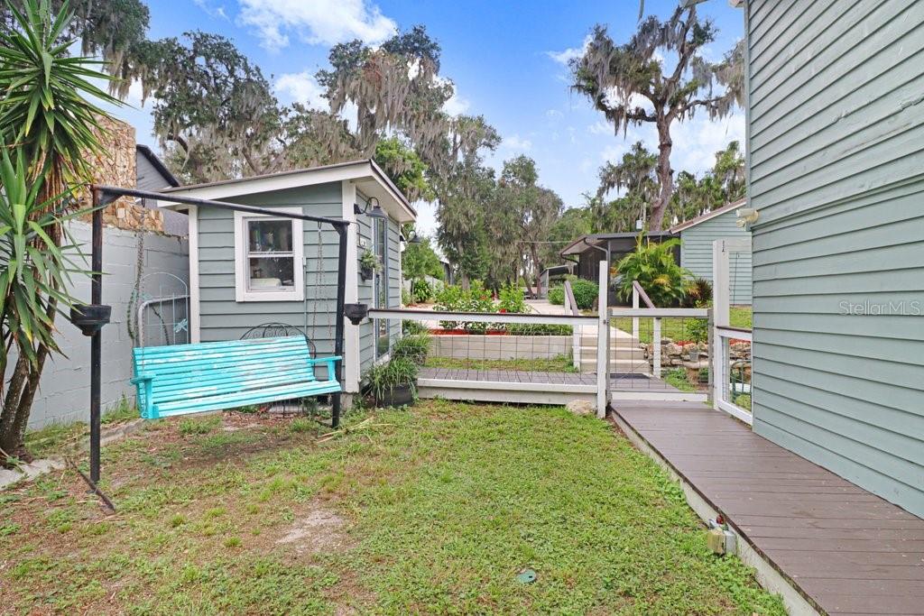 11337 KNIGHTS GRIFFIN RD