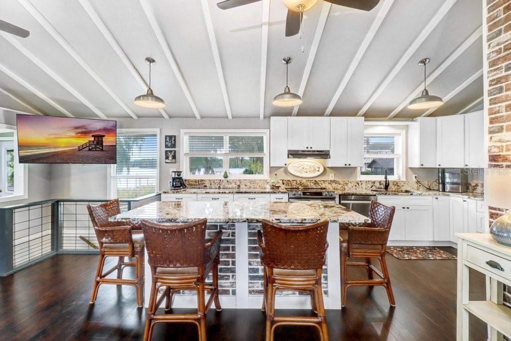 11337 KNIGHTS GRIFFIN RD