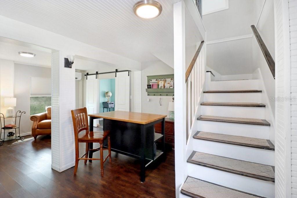 11337 KNIGHTS GRIFFIN RD
