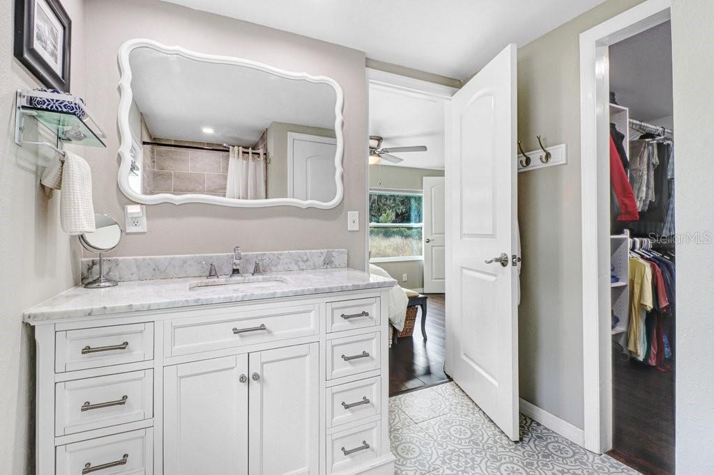 11337 KNIGHTS GRIFFIN RD