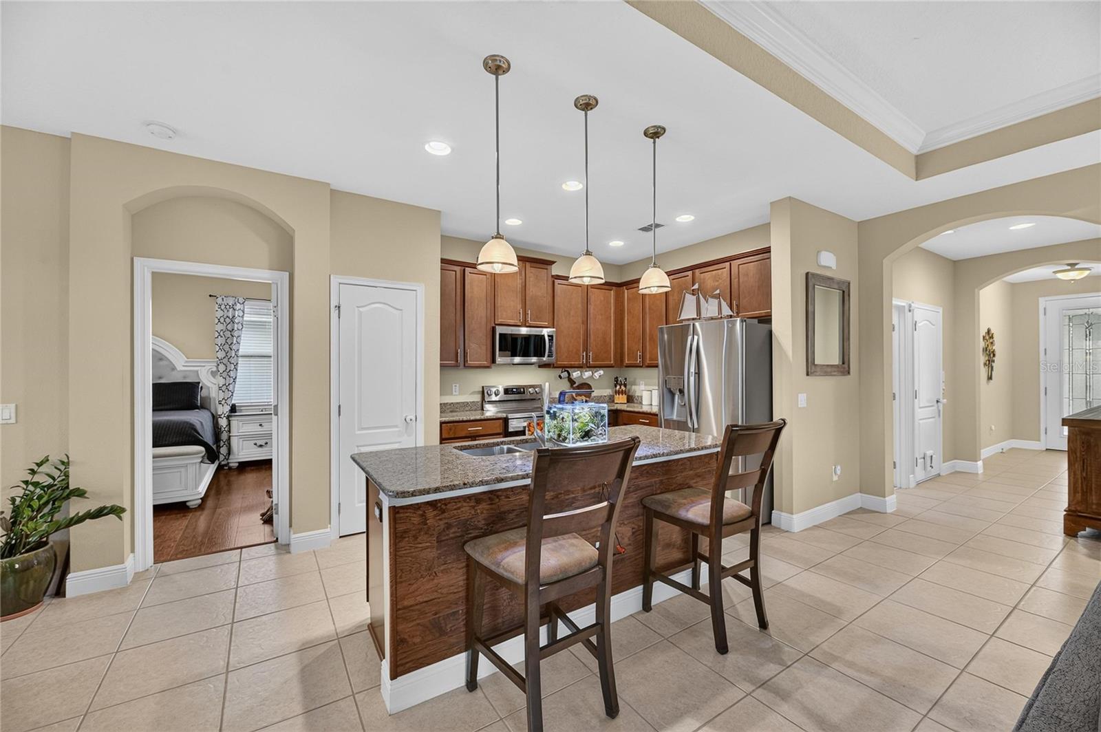 6911 SAIL VIEW LN