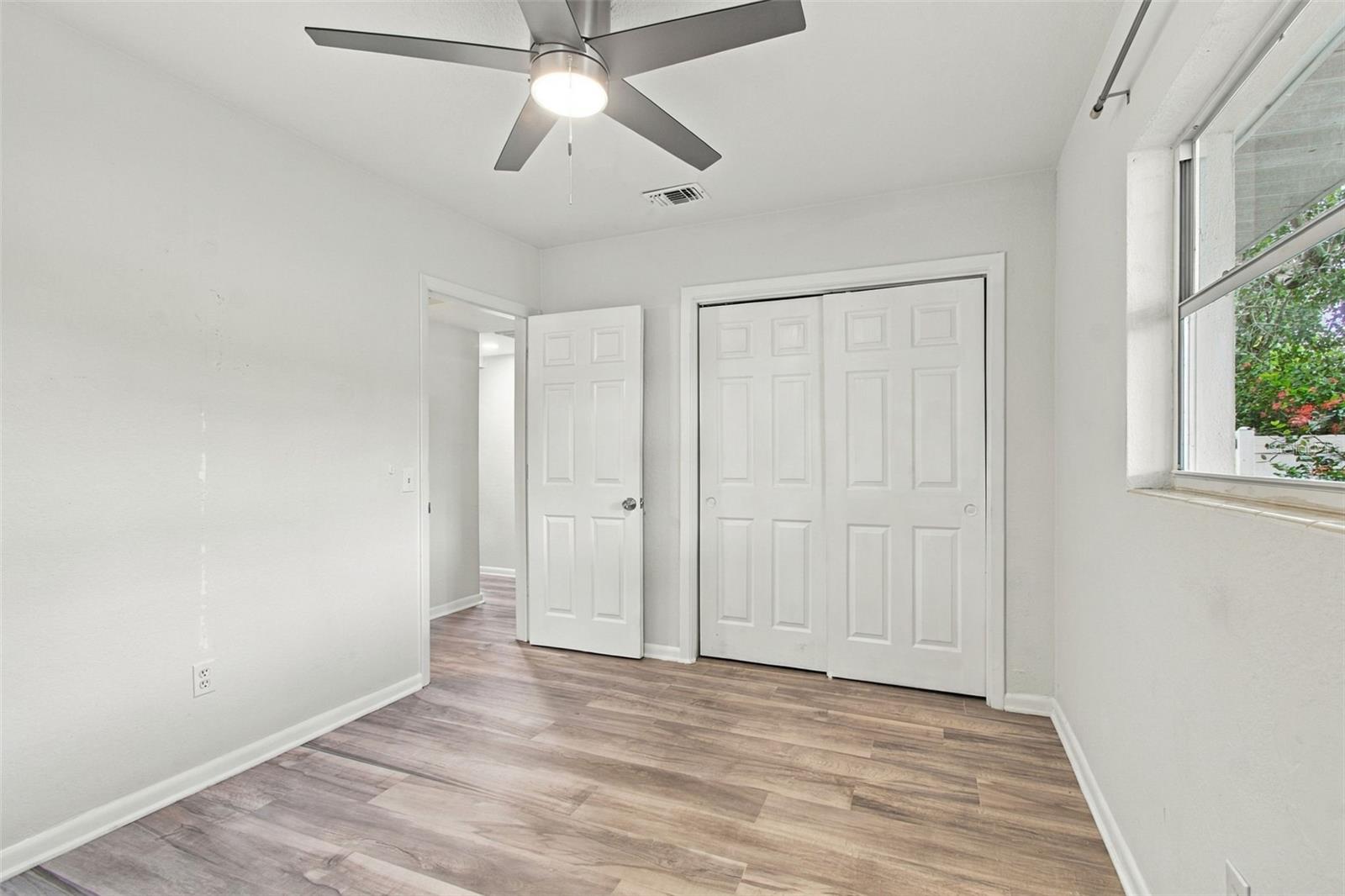 1711 N HIGHLAND AVE