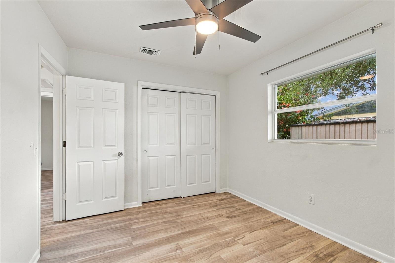 1711 N HIGHLAND AVE