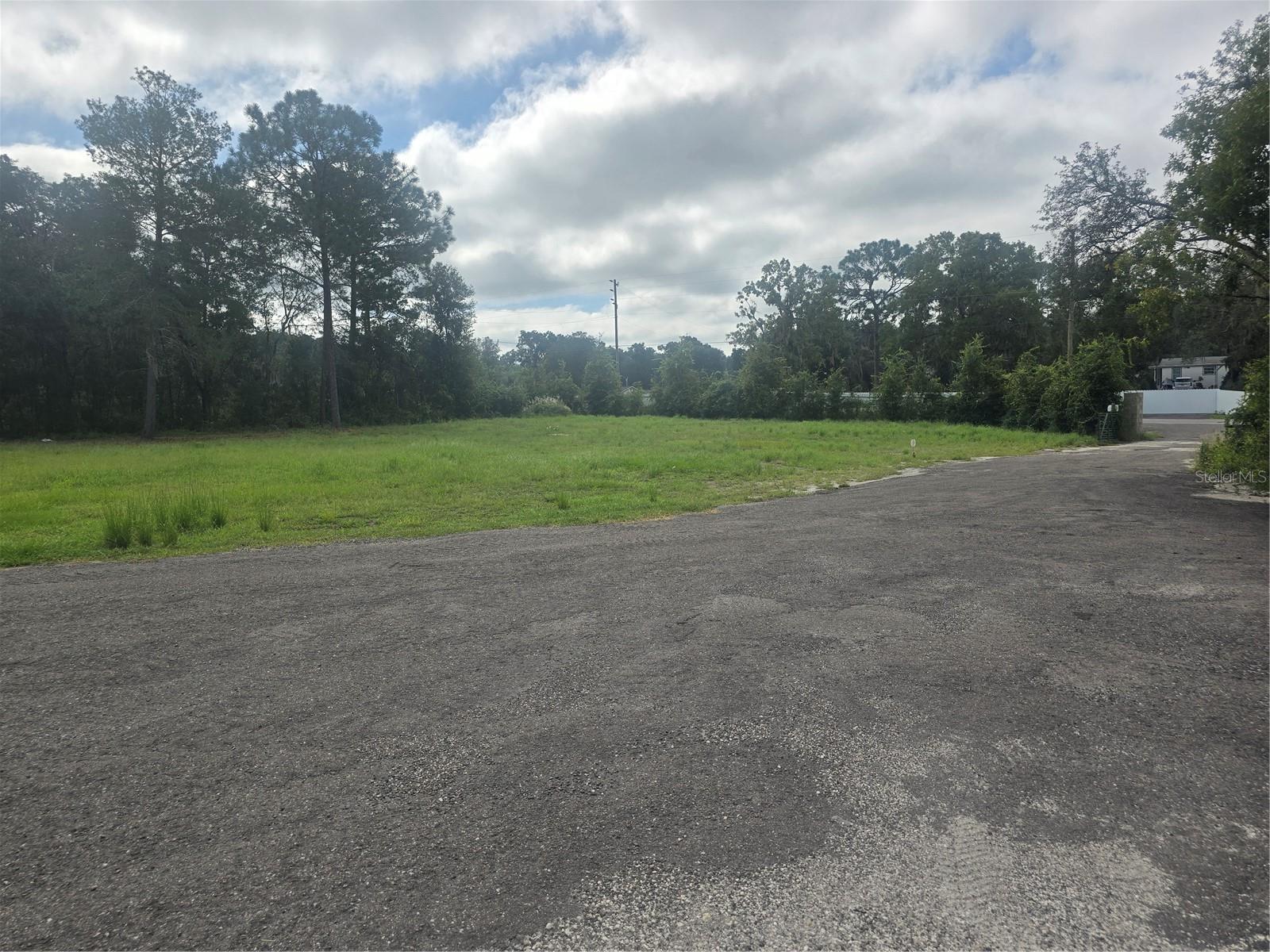 17047 HELEN K DR