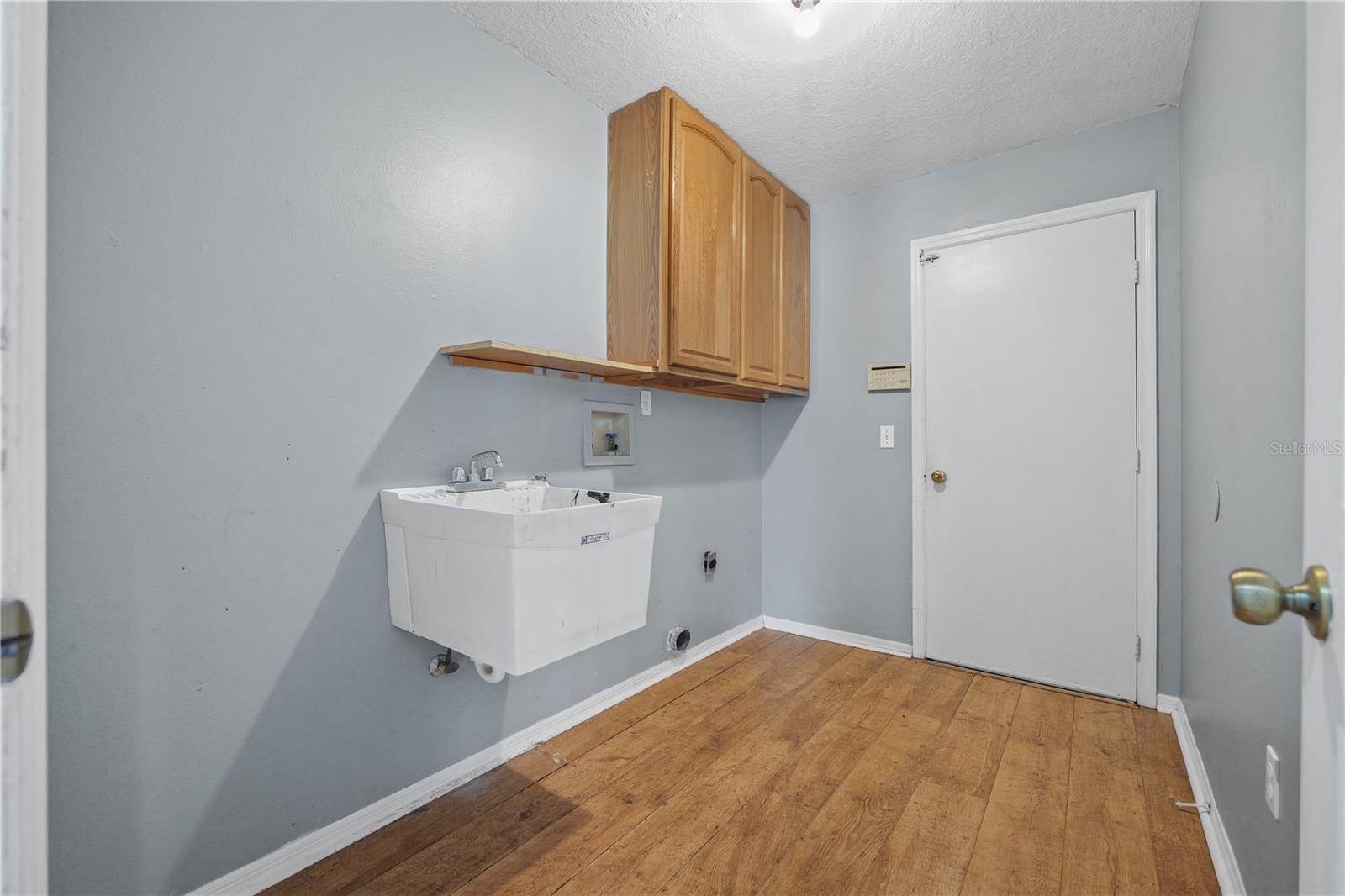 3809 HANOVER HILL DR