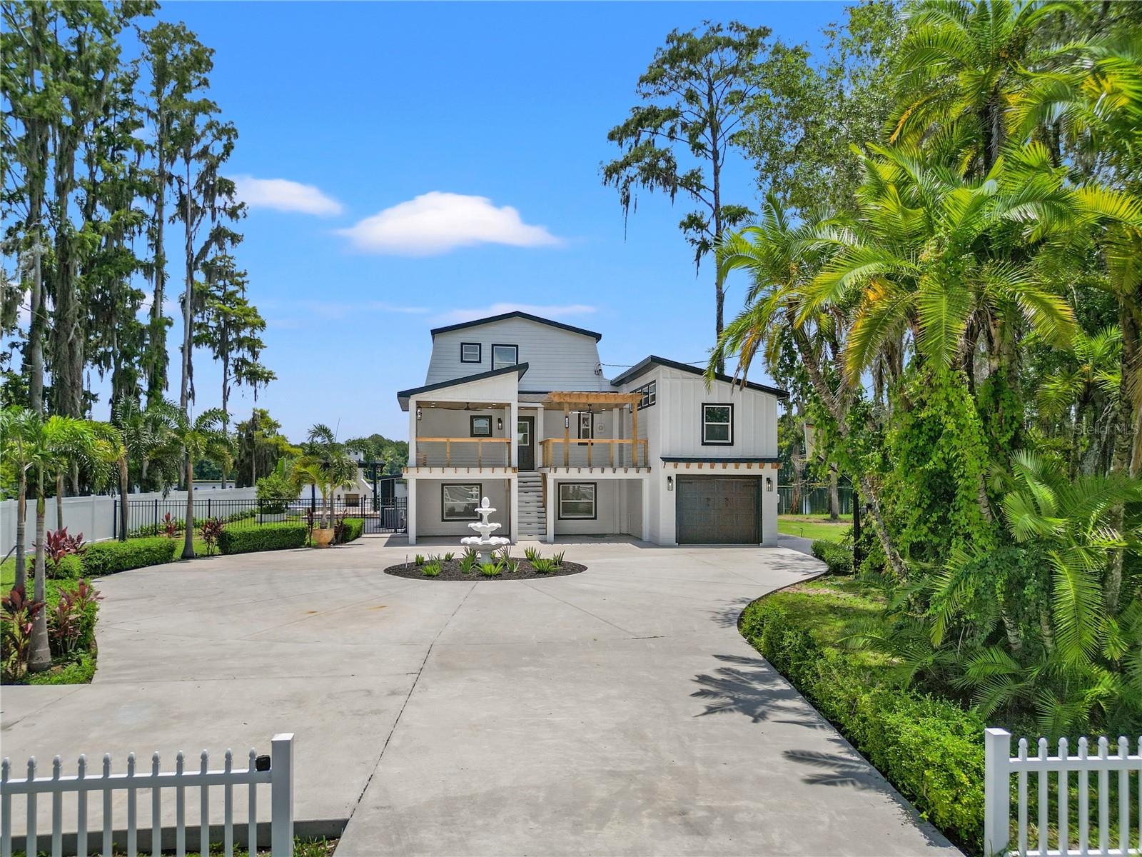 10908 LAND O LAKES BLVD
