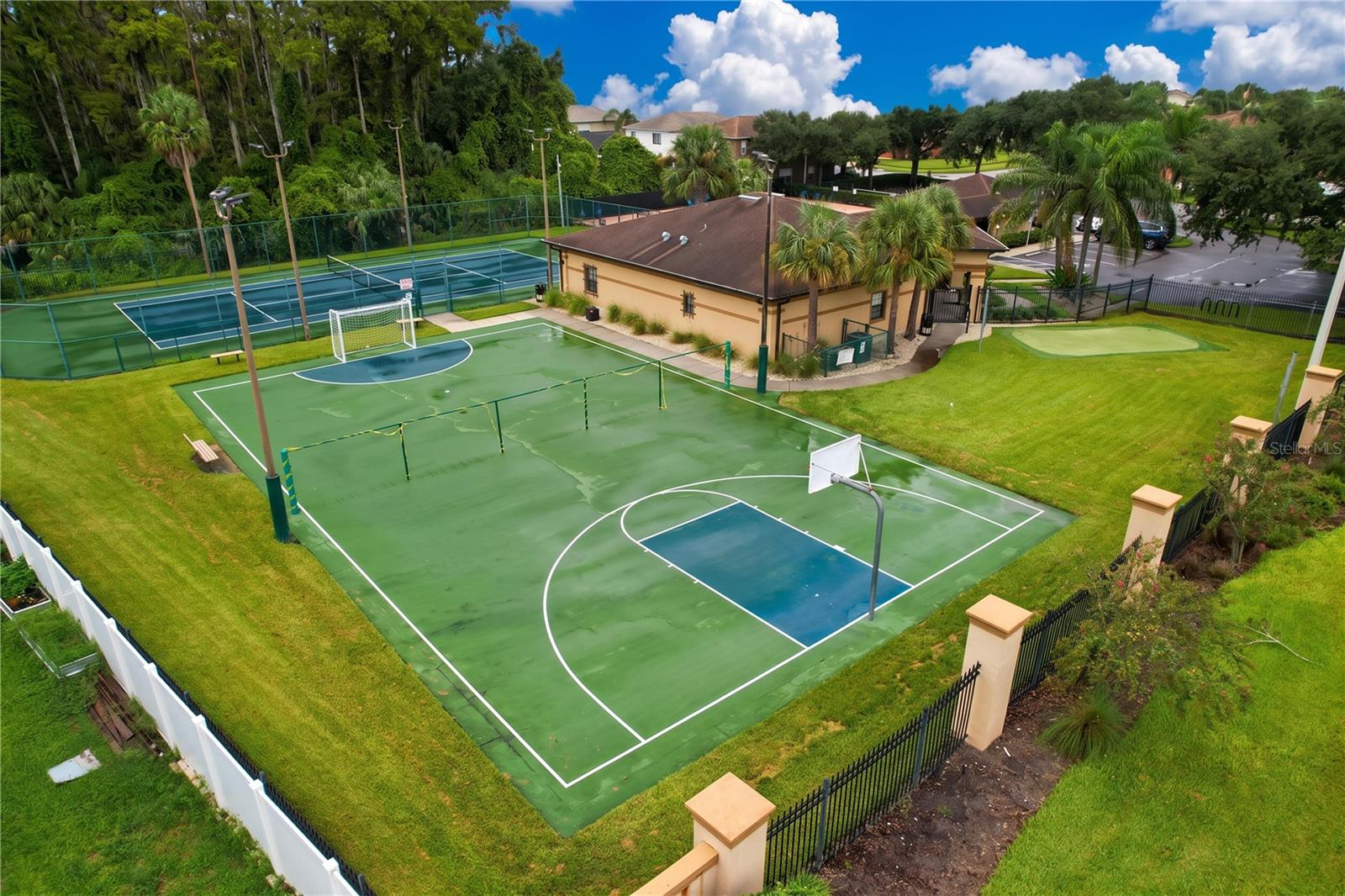 27408 CORAL SPRINGS DR