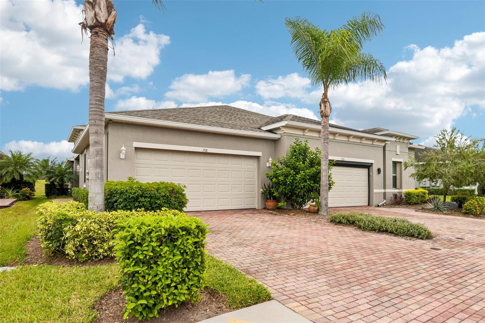 718 CHIPPER DR