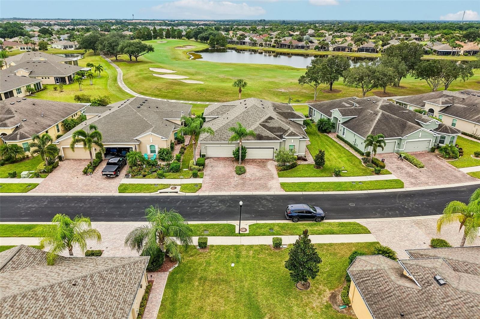 718 CHIPPER DR