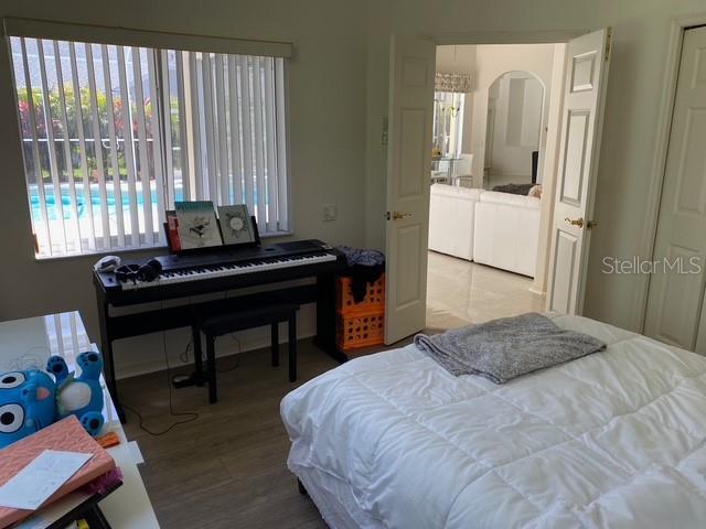 1208 ARLINBROOK DR