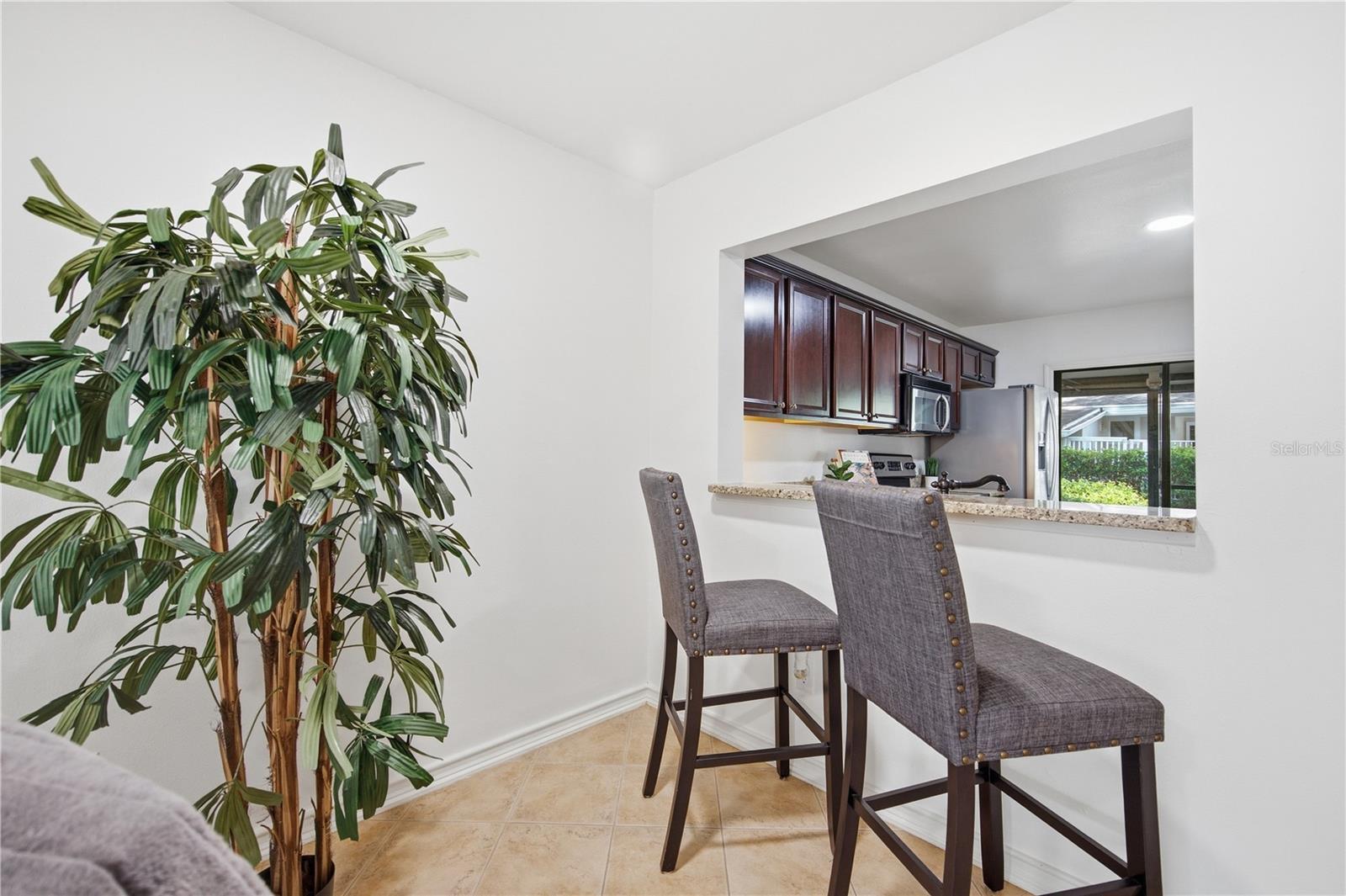 5100 BURCHETTE RD #2701