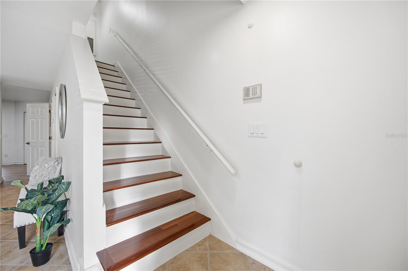 5100 BURCHETTE RD #2701