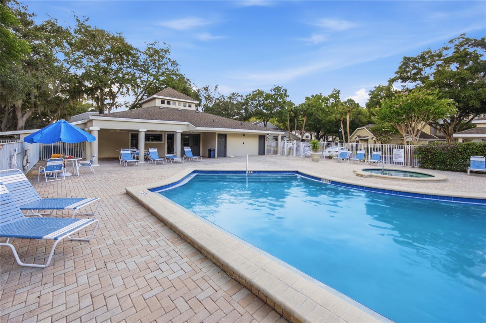 5100 BURCHETTE RD #2701